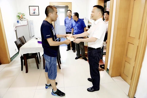 1533277821215244.jpg 2018080303.jpg