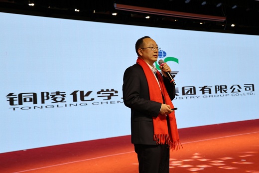 春節來臨之際，集團公司領導通過上門、打電話等方式，慰問了集團公司級退休老領導，給他們送去企業的關愛和節日祝福。 集團公司總經理吳亞在張鳳騰、蔡惠民（省勞模）家中慰問時，向他們通報了集團公司去年的經營業績、當前面臨的困難與挑戰、2026年的工作目標和措施、下一步的發展思路發展方向。集團公司黨委書記、工會主席汪華慰問了袁菊興、馬國校。集團公司副總經理陳勝前慰問了陳孝厚、古衛國。集團公司副總經理陳彬慰問了江興海、王志強。集團公司副總經理查文泉慰問了王世俊（省勞模）、潘建。集團公司副總經理潘明慰問了汪永華、王慶成