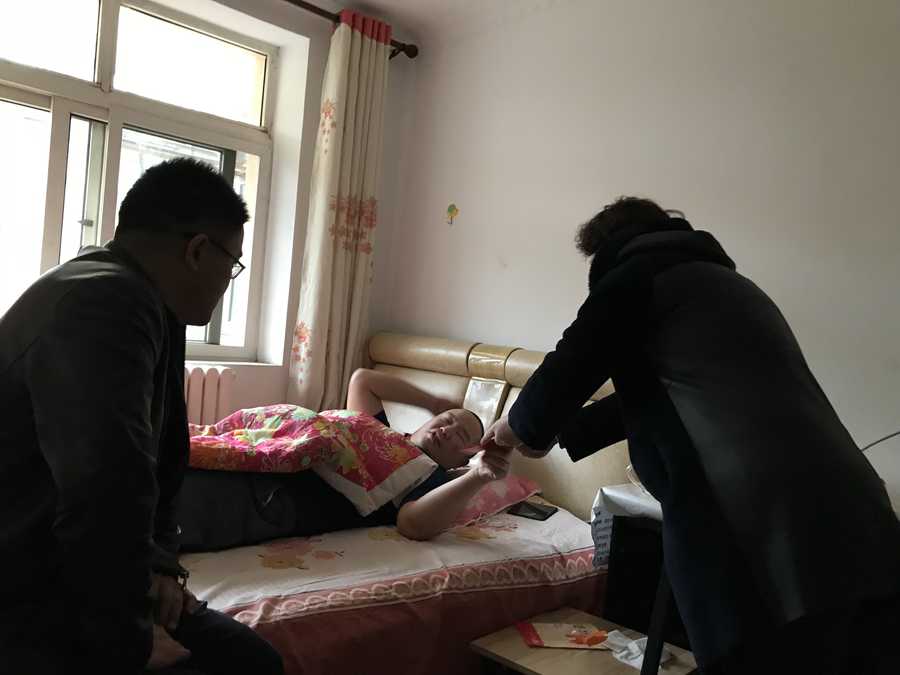 公司營銷人員代表及家屬歡聚一堂迎新春   黃化鋒講話　陳嘉生主持　袁菊興致辭