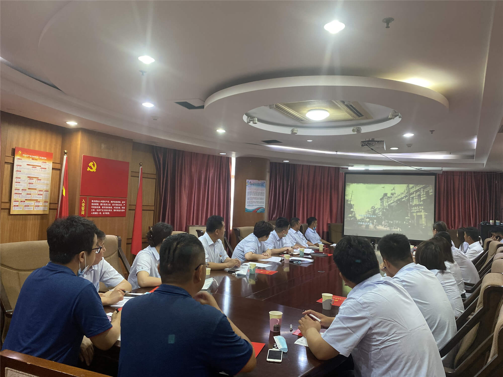 湖北省人大調研組到湖北六國開展立法調研